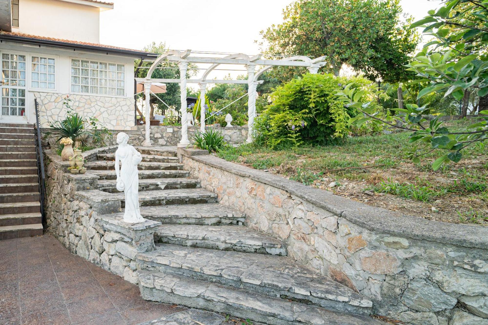 Villa Del Pino, Terrazza Vista Mare 明图尔诺 外观 照片